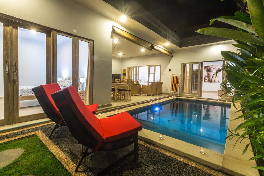 Castro Villa Seminyak Buitenkant foto